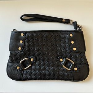 Caché Purse Wristlet